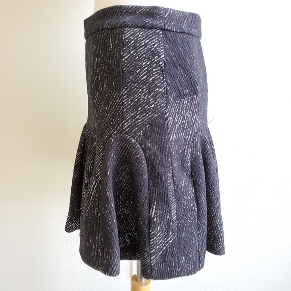 Banana Republic Structured Skater Skirt - Picture 3 of 5